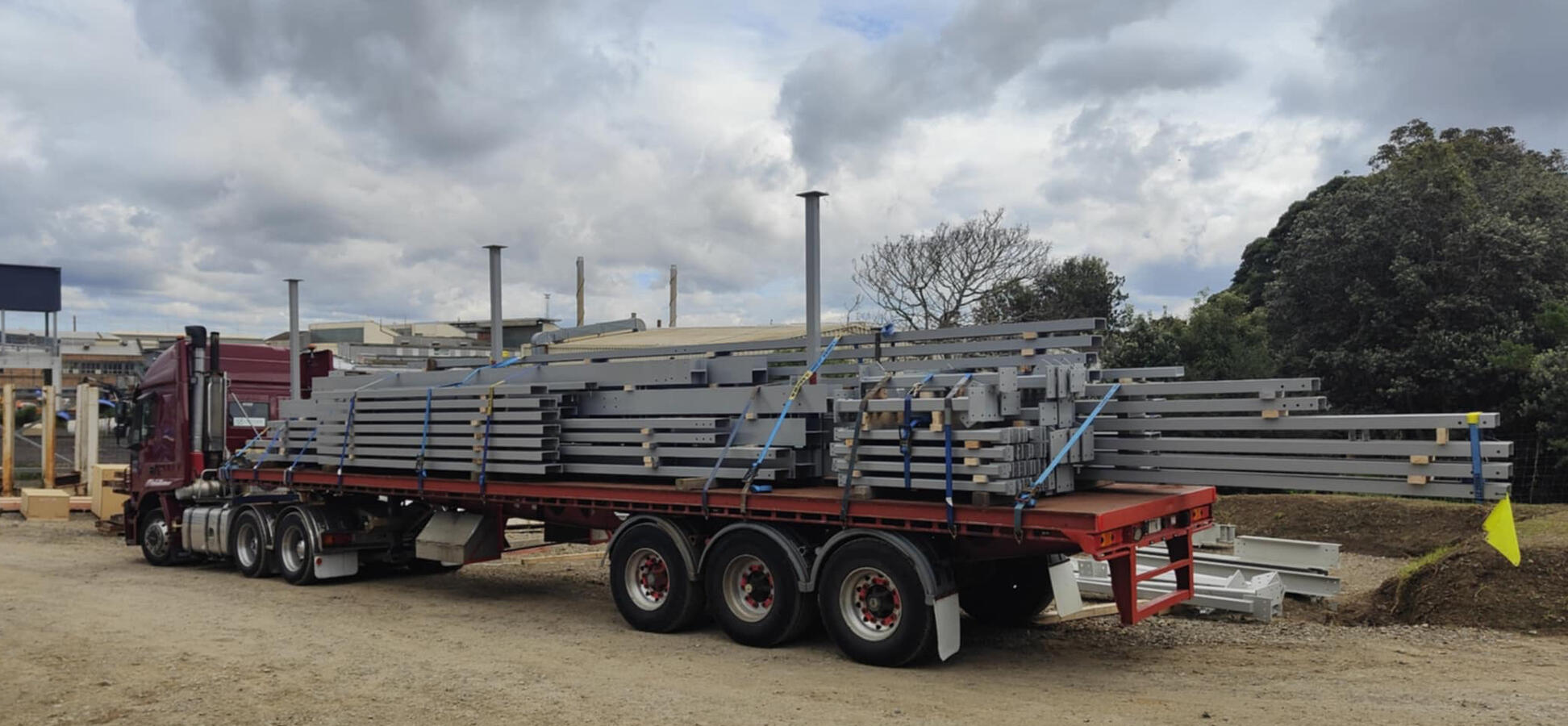 Steel delivery to Otahuhu